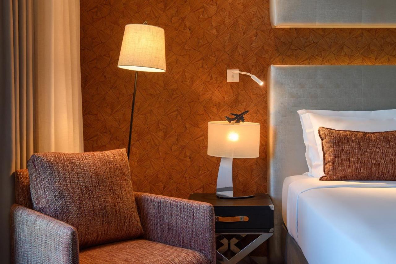 Melia Lisboa Aeroporto Hotel Екстериор снимка