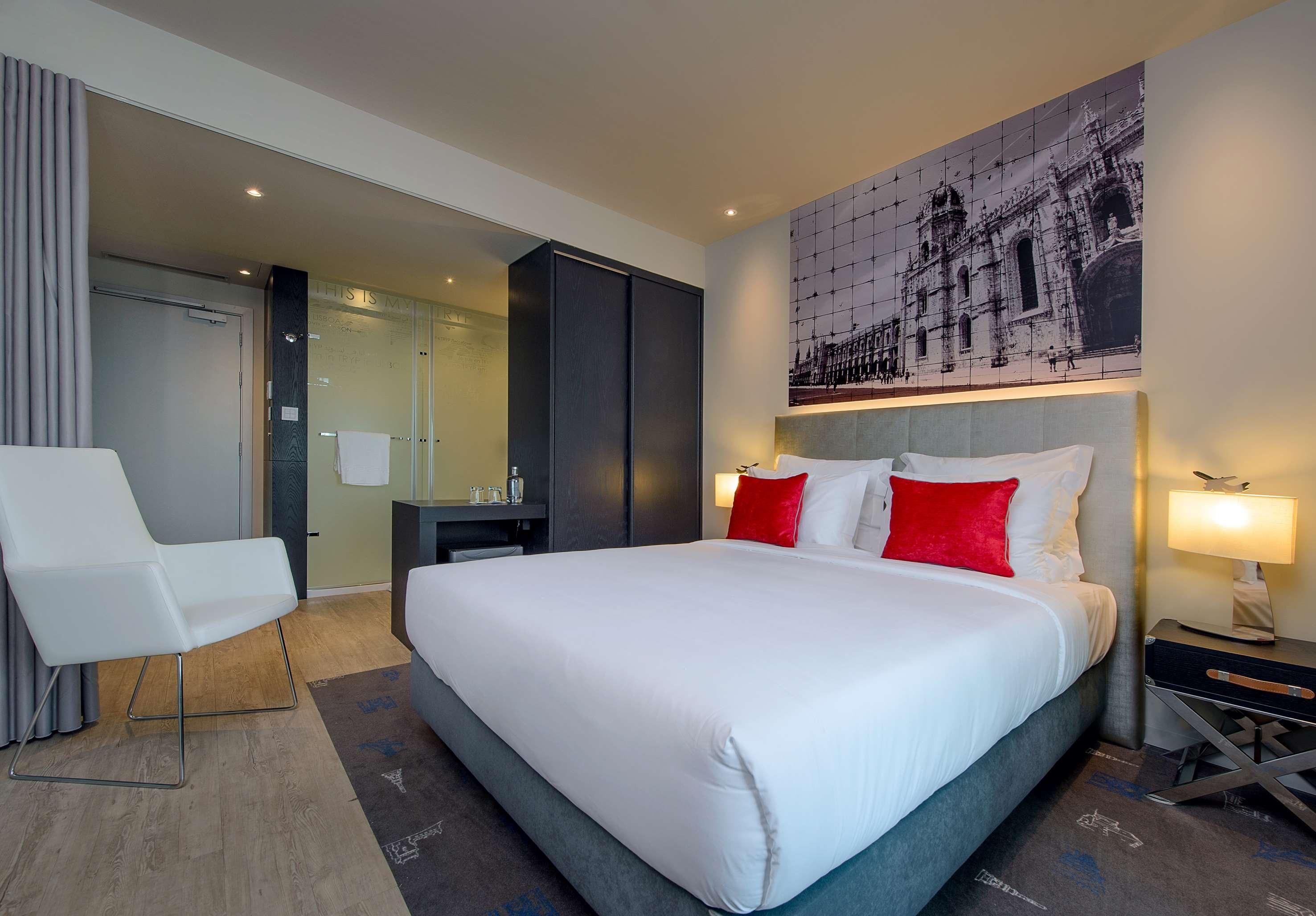 Melia Lisboa Aeroporto Hotel Екстериор снимка