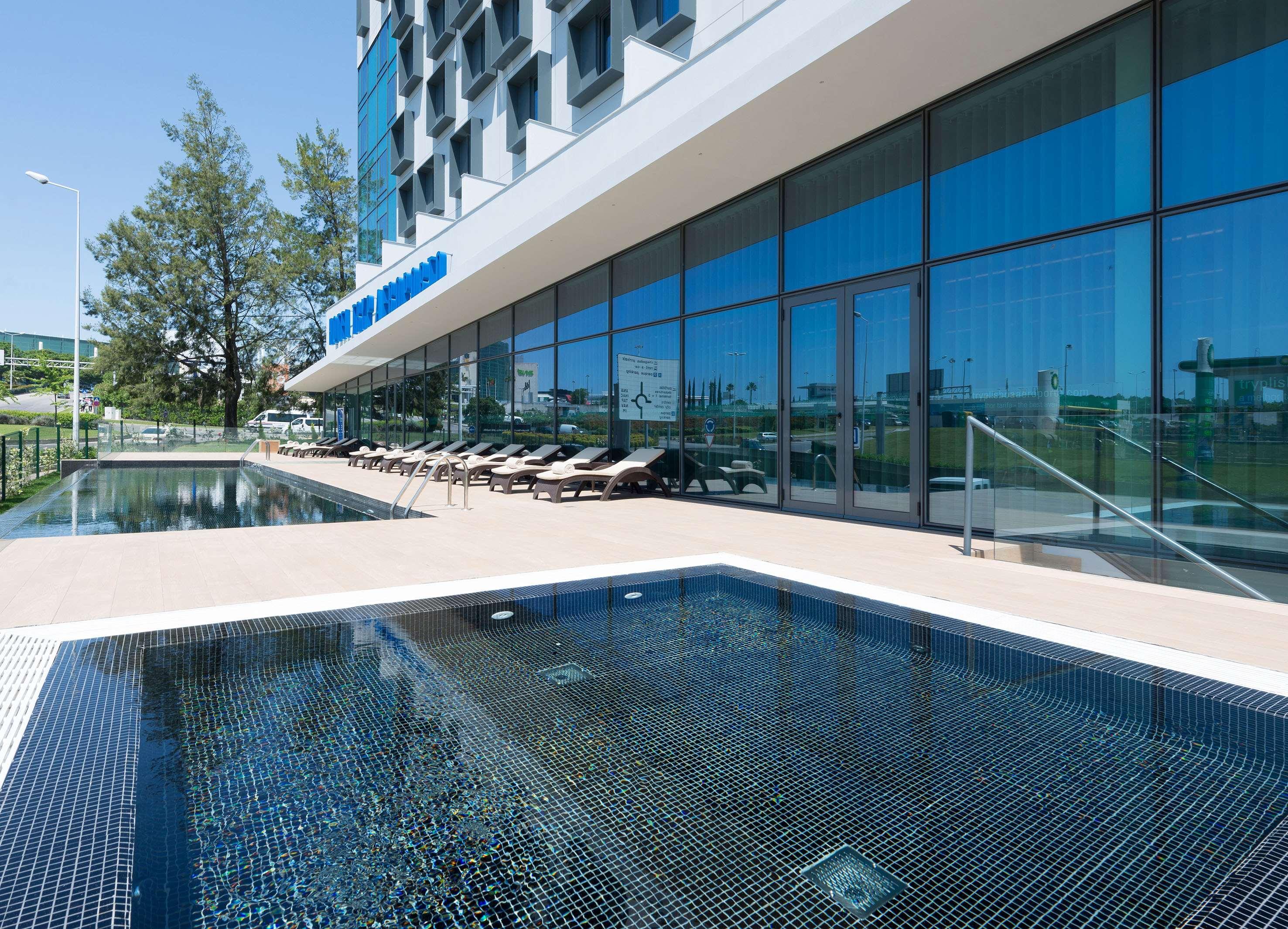 Melia Lisboa Aeroporto Hotel Екстериор снимка